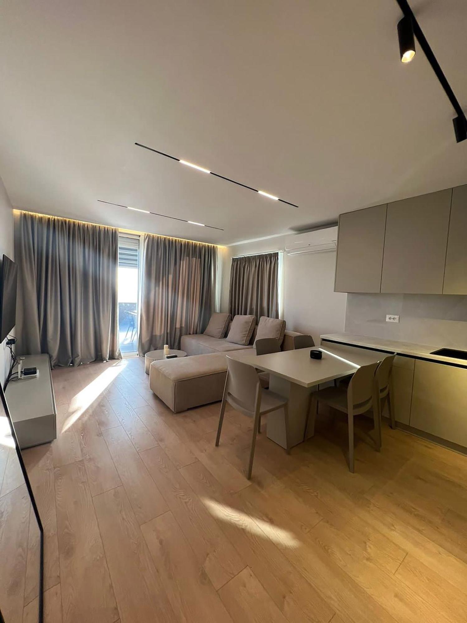 Ansel Home Sarande Exterior photo